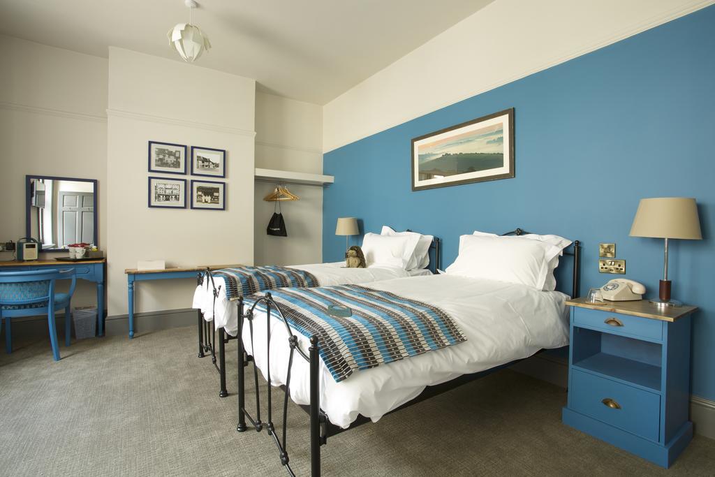 בלנדפורד פורום The Crown Hotel מראה חיצוני תמונה
